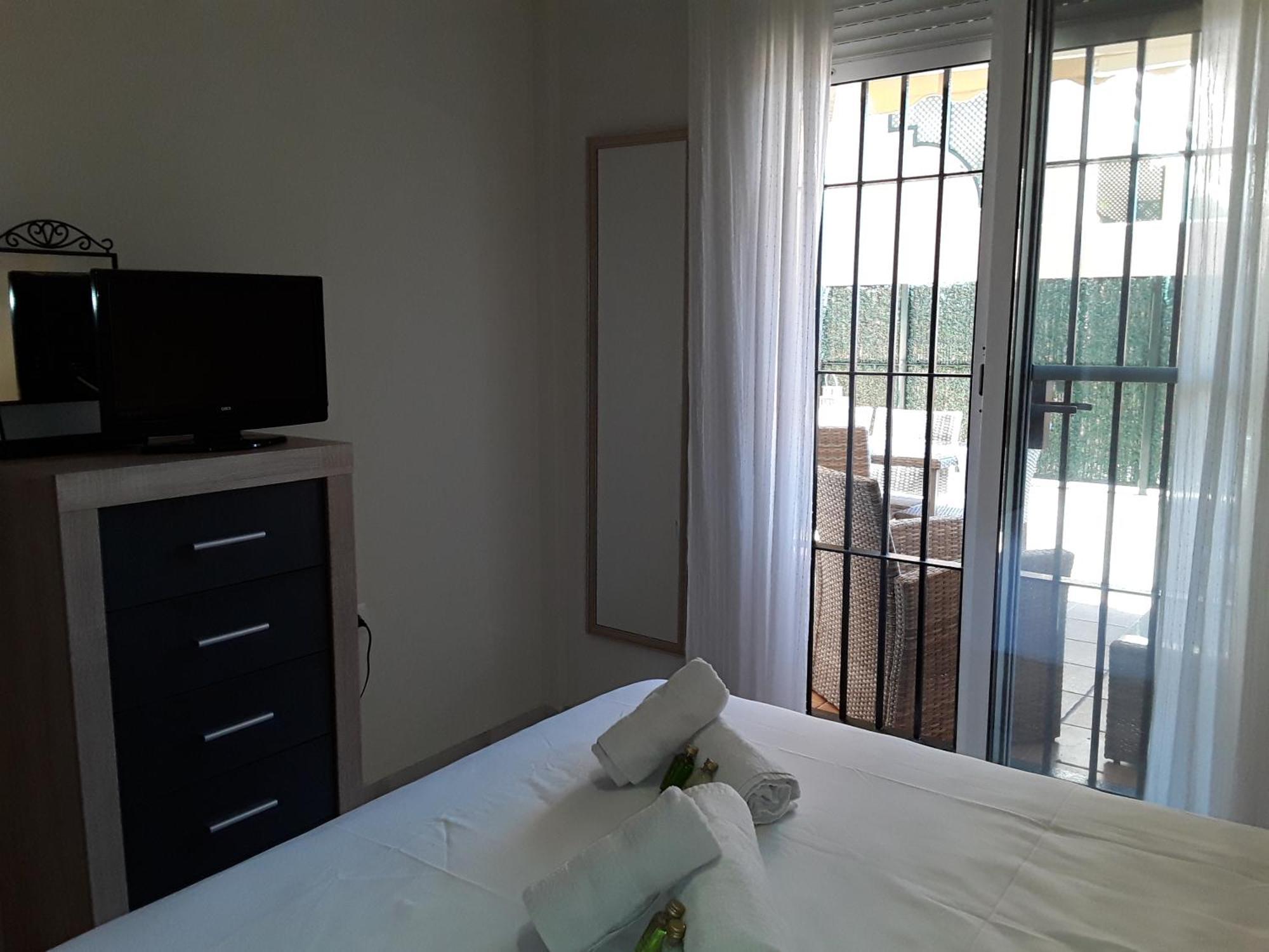 Whydhand Resorts Apartments ,Pools And Lovely Terrace Fuengirola Extérieur photo