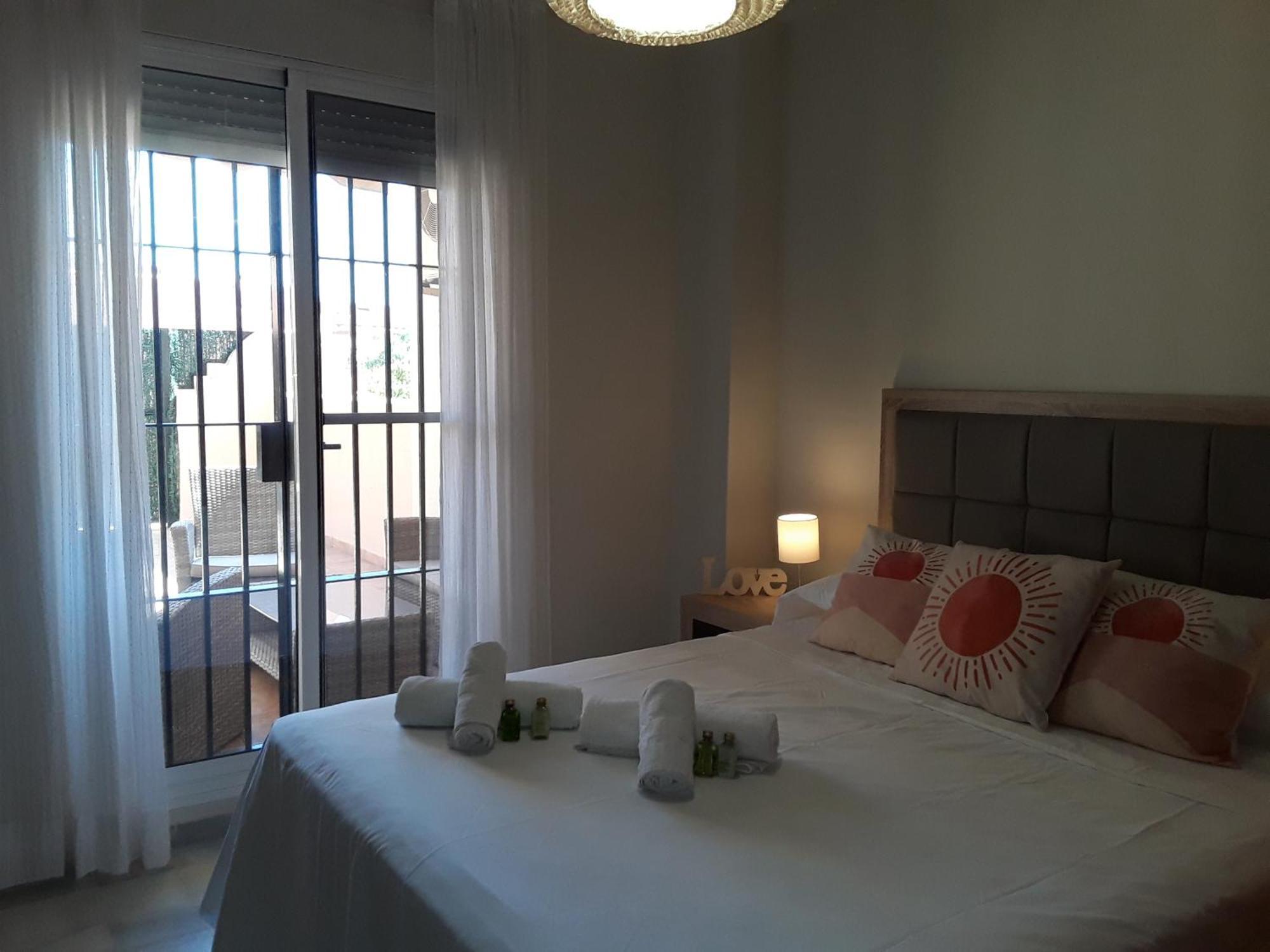 Whydhand Resorts Apartments ,Pools And Lovely Terrace Fuengirola Extérieur photo